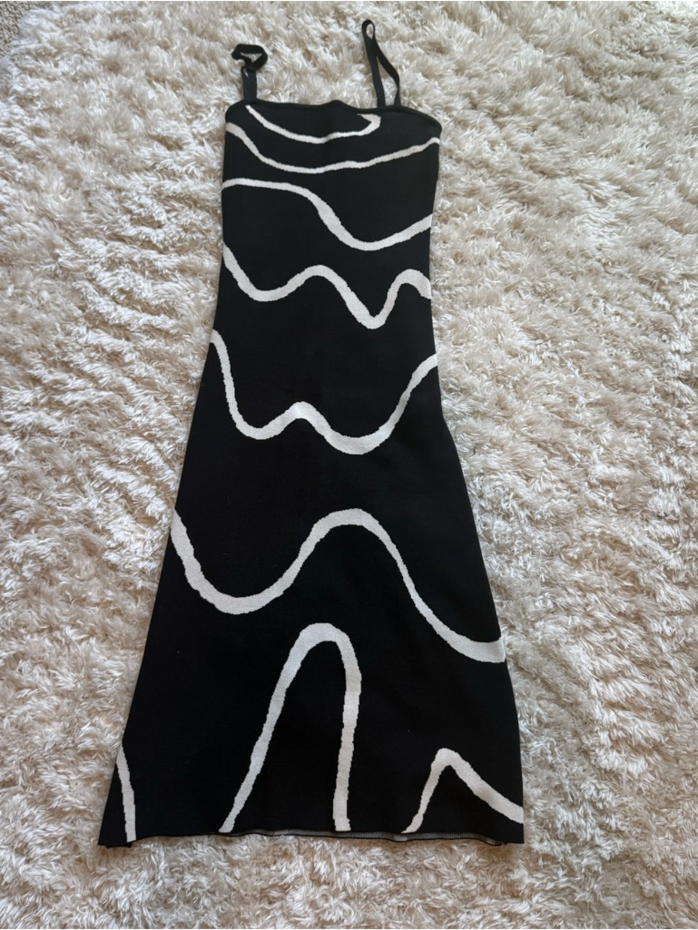 Black & White Wavy Pattern Slip Dress